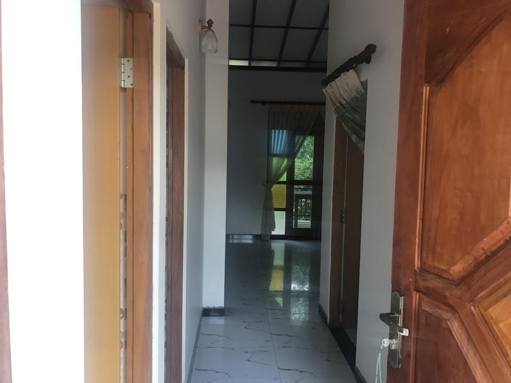 Mount Nature Villa Хикадува Стая снимка